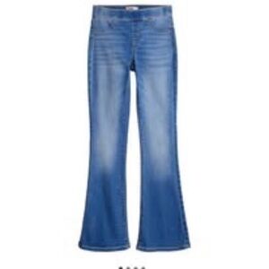 SO Girls Flare Jeggings Light Wash Size 8 NWT Stretch Denim